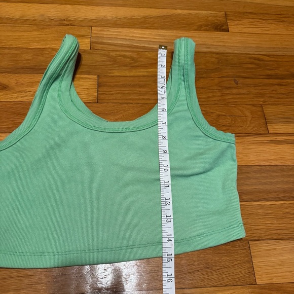 signature 8 bright green ribbed tank top - Picture 2 of 4